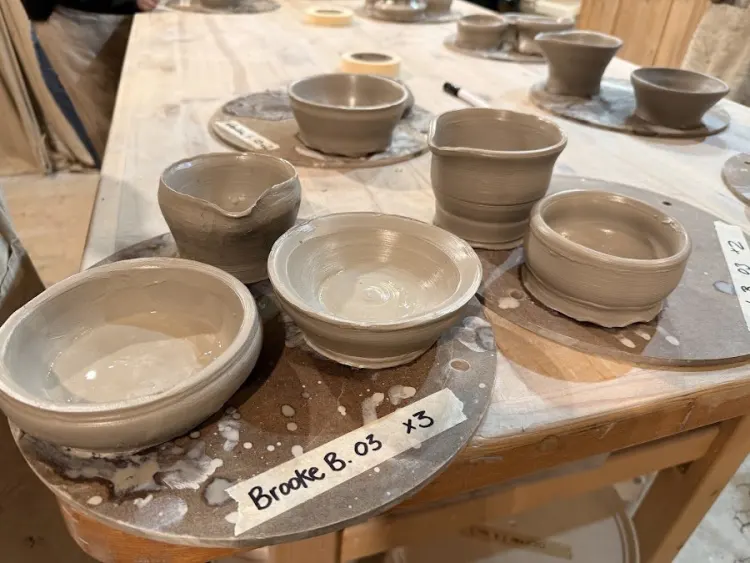 Atelier Folk : Poterie / Céramique / Boutique